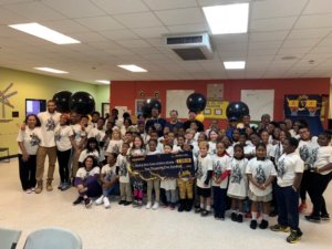 Black Lightning Cast Surprise Samuel L. Jones Members - Boys & Girls